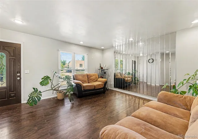 Photo 3 of Single family home for sale at 17996 E Bails Pl, Aurora, CO 80017 | MLS# 6293241 | Listing updated on 2026-10-06