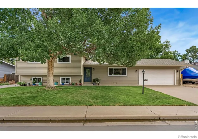 Photo 2 of Single family home for sale at 1554 Melissa Dr, Loveland, CO 80537 | MLS# IR1067869 | Listing updated on 2026-09-28