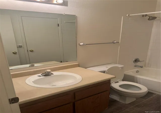 Photo 12 of Townhouse for sale at 4240 S Mobile Cir #C, Aurora, CO 80013 | MLS# 4062090 | Listing updated on 2026-09-04