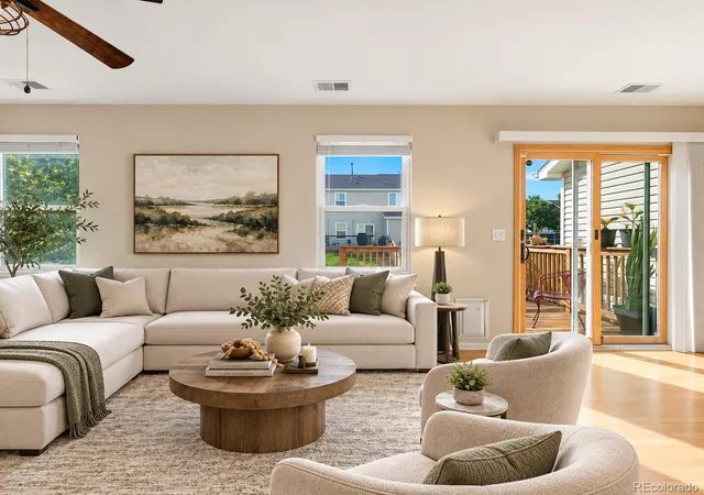 Photo 2 of Townhouse for sale at 21972 E Crestline Pl, Aurora, CO 80015 | MLS# 3530746 | Listing updated on 2026-09-24