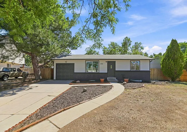 Photo 2 of Single family home for sale at 2788 S Lewiston St, Aurora, CO 80013 | MLS# 7722251 | Listing updated on 2026-09-23