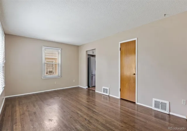 Listing Photo 2 - Condo for sale in building located at 1310 E Columbia St, Colorado Springs, CO 80909
