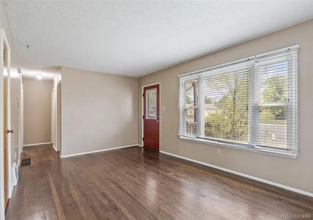 Listing Photo 3 - Condo for sale in building located at 1310 E Columbia St, Colorado Springs, CO 80909