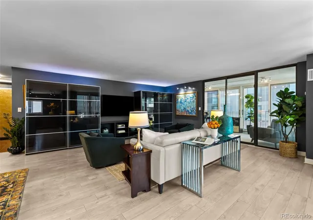 Photo 4 of Condo for sale at 1551 Larimer St #804, Denver, CO 80202 | MLS# 9711125 | Listing updated on 2026-09-20