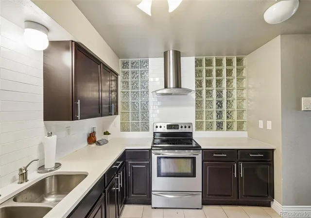 Photo 3 of Townhouse for sale at 6305 W 6th Avenue #D10, Denver, CO 80214 | MLS# 6131082 | Listing updated on 2026-09-11
