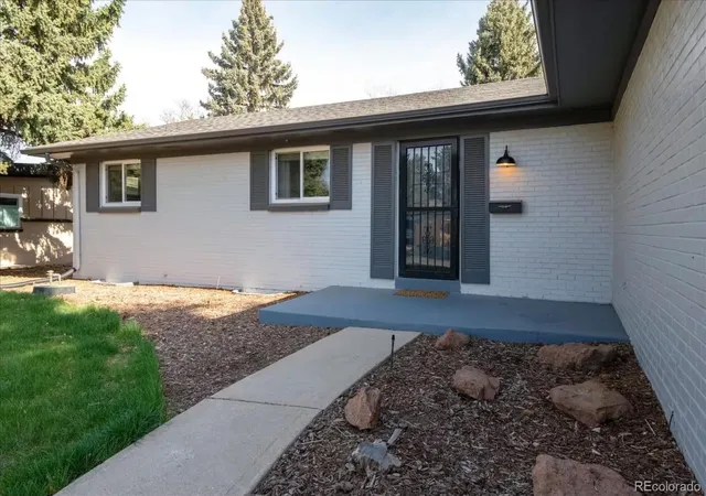 Photo 2 of Single family home for sale at 991 E Cottonwood Ave, Centennial, CO 80121 | MLS# 4681064 | Listing updated on 2026-10-01