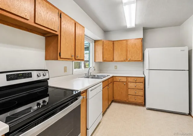 Photo 4 of Single family home for sale at 303 Elmwood Dr, Colorado Springs, CO 80907 | MLS# 8222409 | Listing updated on 2026-10-05