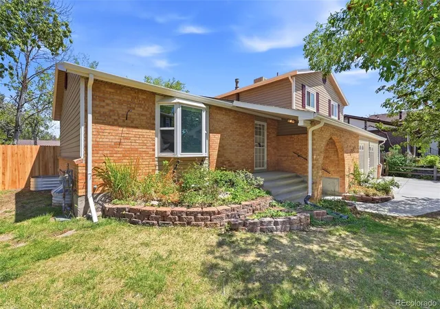 Photo 3 of Single family home for sale at 8496 Quay Dr, Arvada, CO 80003 | MLS# 7288318 | Listing updated on 2026-09-16