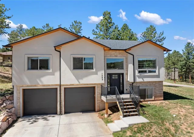 Photo 4 of Single family home for sale at 1382 Ridgestone Dr, Woodland Park, CO 80863 | MLS# 5855496 | Listing updated on 2026-09-21