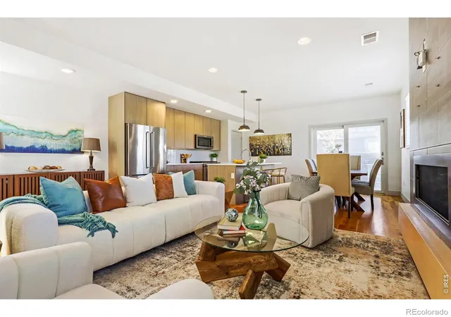Photo 3 of Townhouse for sale at 835 Forest St, Denver, CO 80220 | MLS# IR1067930 | Listing updated on 2026-10-21