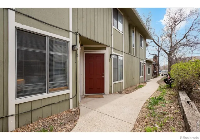 Listing Photo 4 - Condo for sale in building located at 2315 Spruce St, Boulder, CO 80302