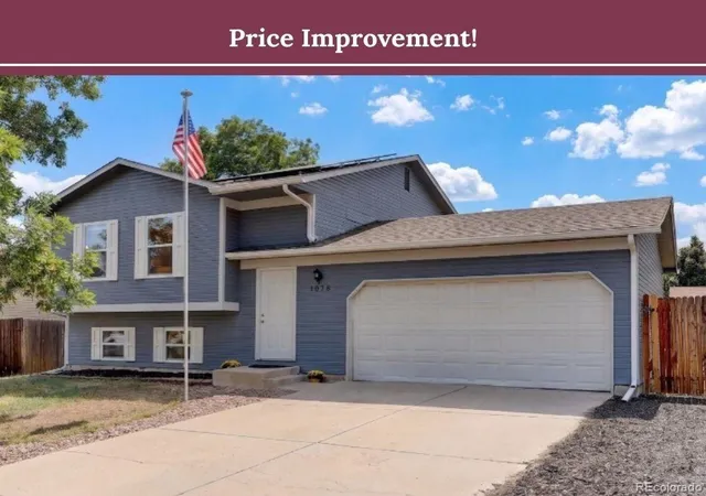 Photo 1 of Single family home for sale at 1878 S Fundy Way, Aurora, CO 80017 | MLS# 9882341 | Listing updated on 2026-10-28