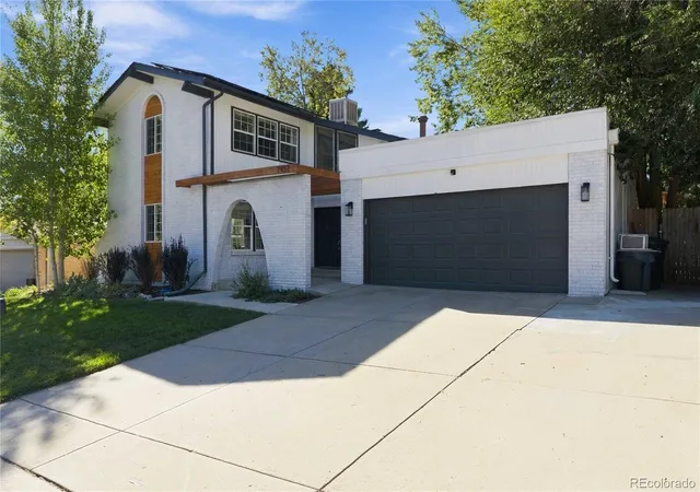 Photo 2 of Single family home for sale at 7452 E Jarvis Pl, Denver, CO 80237 | MLS# 4475340 | Listing updated on 2026-09-21