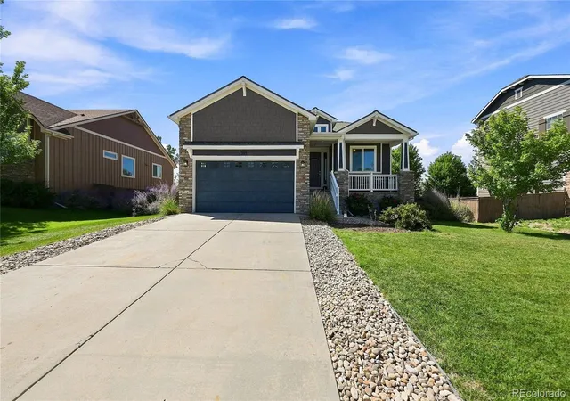 Photo 3 of Single family home for sale at 293 Calhoun Cir, Castle Rock, CO 80104 | MLS# 8556444 | Listing updated on 2026-09-26