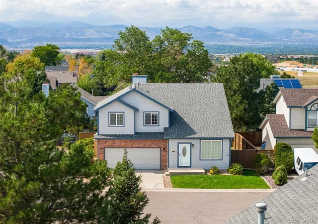 Single family home for sale at 975 Cobblestone Dr, Highlands Ranch, CO 80126 | MLS# 7642668