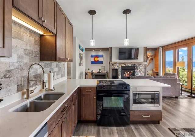 Photo 2 of Condo for sale at 91400 Ryan Gulch Rd #91416, Silverthorne, CO 80498 | MLS# 9680518 | Listing updated on 2026-10-02