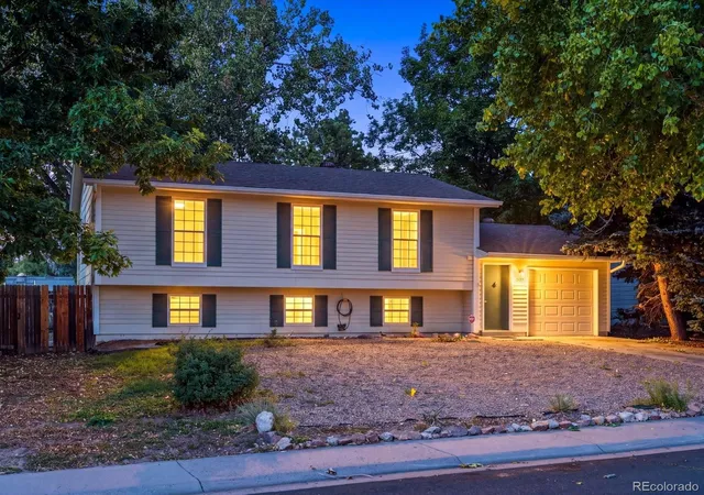 Photo 1 of Single family home for sale at 2127 S Ivory St, Aurora, CO 80013 | MLS# 3731287 | Listing updated on 2026-10-10