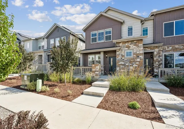 Photo 3 of Townhouse for sale at 1426 Sun Way, Lafayette, CO 80026 | MLS# 6805415 | Listing updated on 2026-09-16