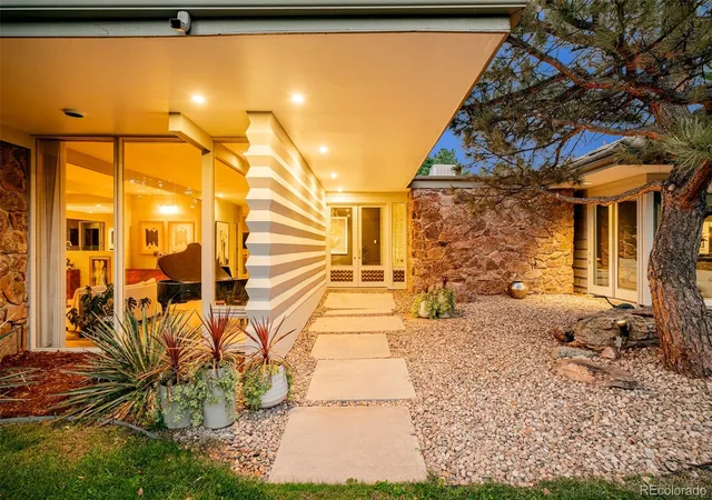 Photo 3 of Single family home for sale at 4200 S Hudson Pkwy, Englewood, CO 80113 | MLS# 7519226 | Listing updated on 2026-10-03