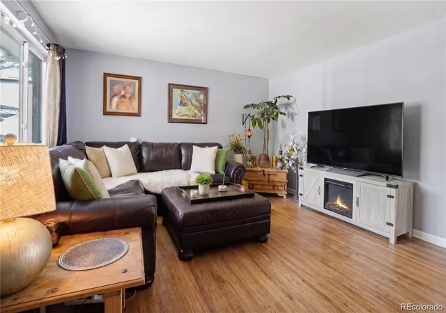 Photo 4 of Single family home for sale at 1092 S Iris St, Lakewood, CO 80226 | MLS# 2180027 | Listing updated on 2026-09-04
