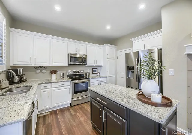 Photo 4 of Single family home for sale at 5462 Fullerton Cir, Highlands Ranch, CO 80130 | MLS# 2276079 | Listing updated on 2026-10-09