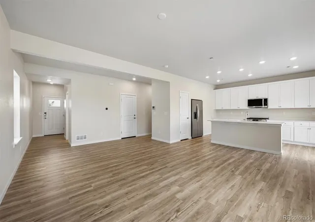 Photo 3 of Single family home for sale at 19053 E 93rd Place, Commerce City, CO 80022 | MLS# 4387914 | Listing updated on 2026-10-02