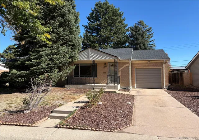 Photo 1 of Single family home for sale at 6644 S Race Cir, Centennial, CO 80121 | MLS# 6535604 | Listing updated on 2026-10-29