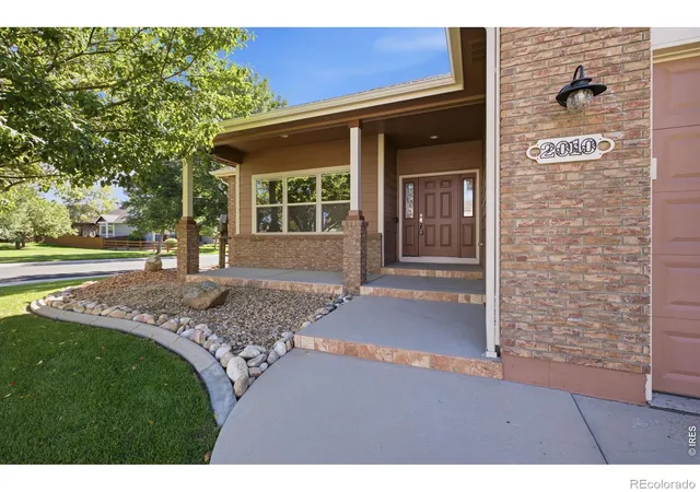 Photo 1 of Single family home for sale at 2010 Ridgway Ct, Loveland, CO 80538 | MLS# IR1068044 | Listing updated on 2026-10-13