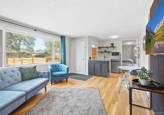 Photo 3 of Single family home for sale at 822 Geneva St, Aurora, CO 80010 | MLS# 5065491 | Listing updated on 2026-10-25