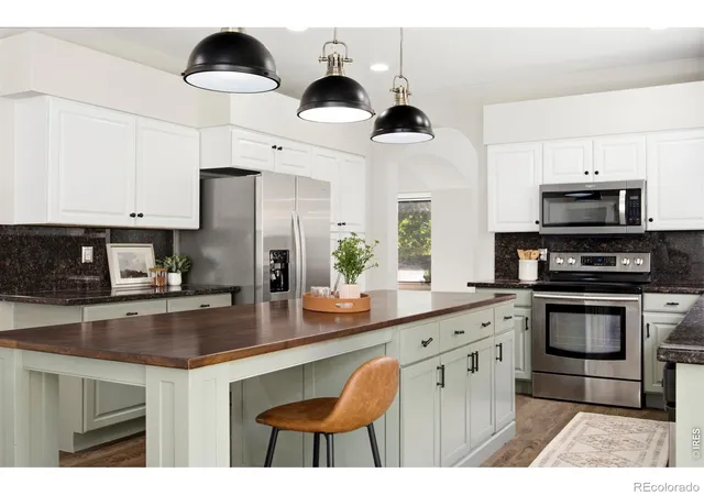 Photo 2 of Single family home for sale at 2837 Blackstone Dr, Fort Collins, CO 80525 | MLS# IR1068048 | Listing updated on 2026-10-03
