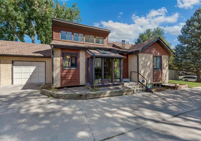 Townhouse for sale at 655 Brentwood St, Lakewood, CO 80214 | MLS# 4554041
