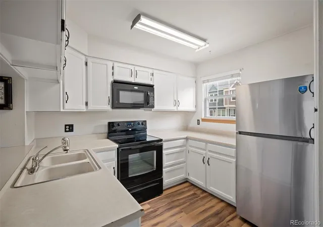 Photo 4 of Townhouse for sale at 1699 S Trenton St #115, Denver, CO 80231 | MLS# 9280486 | Listing updated on 2026-09-17