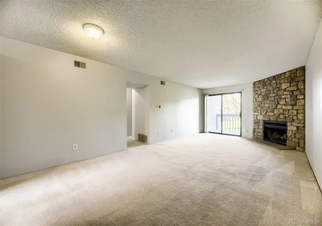 Listing Photo 5 - Condo for sale in building located at 3606 S Depew St, Lakewood, CO 80235 - Unit #201