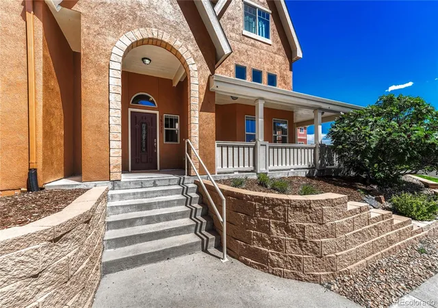 Photo 4 of Townhouse for sale at 18317 E Saskatoon Pl, Parker, CO 80134 | MLS# 8876193 | Listing updated on 2026-09-05
