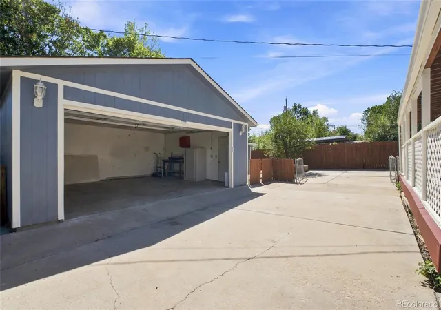 Photo 3 of Single family home for sale at 2660 S Knox Ct, Denver, CO 80219 | MLS# 6425727 | Listing updated on 2026-09-29