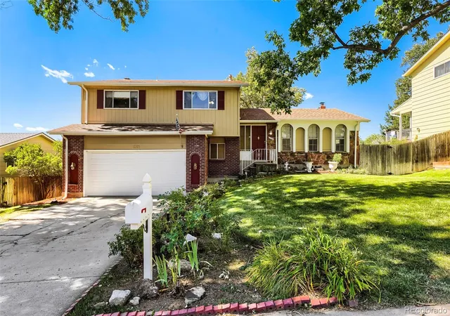 Photo 2 of Single family home for sale at 2325 S Hoyt St, Lakewood, CO 80227 | MLS# 2921054 | Listing updated on 2026-09-13