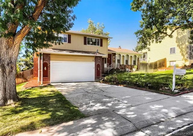 Photo 3 of Single family home for sale at 2325 S Hoyt St, Lakewood, CO 80227 | MLS# 2921054 | Listing updated on 2026-09-13