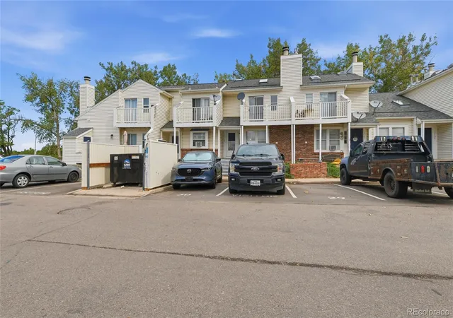 Townhouse for sale at 17113 E Ford Dr, Aurora, CO 80017 | MLS# 3617093