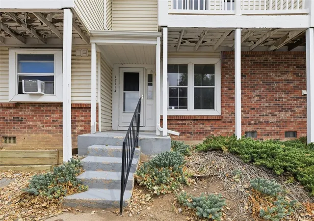 Photo 2 of Townhouse for sale at 17113 E Ford Dr, Aurora, CO 80017 | MLS# 3617093 | Listing updated on 2026-09-05