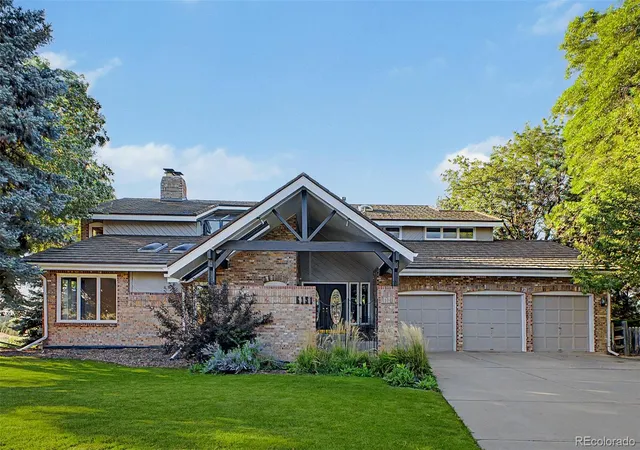 Photo 1 of Single family home for sale at 5131 S Ironton Way, Englewood, CO 80111 | MLS# 2843771 | Listing updated on 2026-10-12