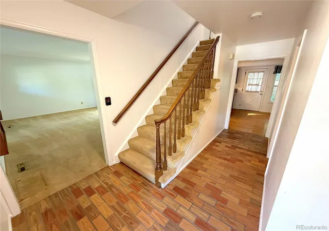 Photo 4 of Sale Pending at 9114 W Progress Ave, Littleton, CO 80123 | MLS# 2741851 | Listing updated on 2026-09-12
