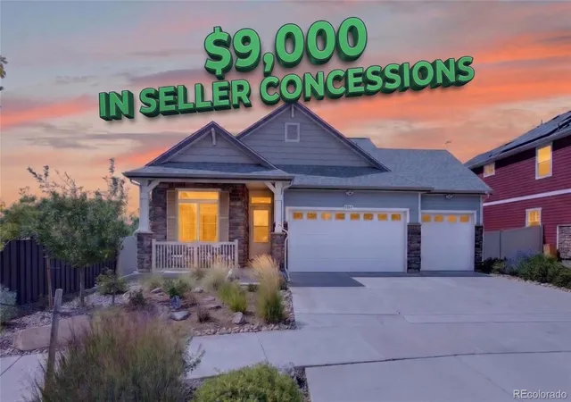 Single family home for sale at 4403 N Picadilly Ct, Aurora, CO 80019 | MLS# 2640578