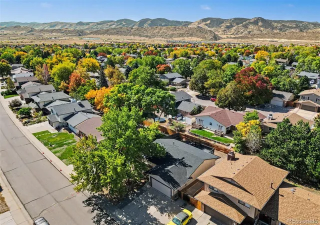 Photo 2 of Single family home for sale at 2303 S Devinney St, Lakewood, CO 80228 | MLS# 8581858 | Listing updated on 2026-10-10