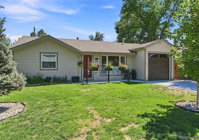 Photo 2 of Single family home for sale at 1250 S Elm St, Denver, CO 80246 | MLS# 6050133 | Listing updated on 2026-10-03