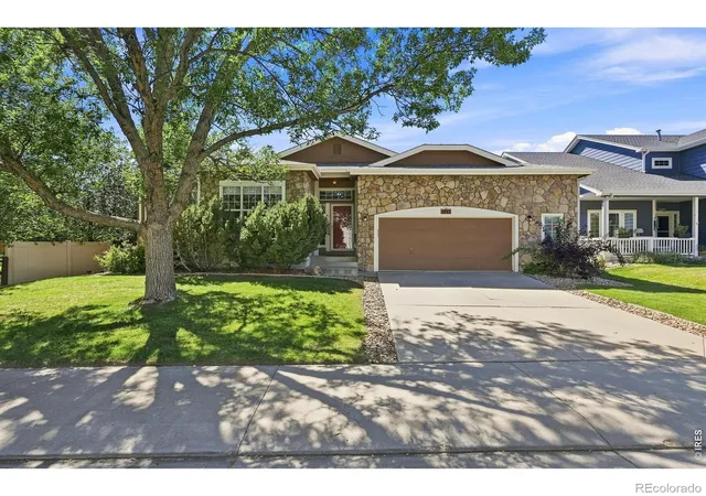Photo 2 of Single family home for sale at 1715 Whitehall Dr, Longmont, CO 80504 | MLS# IR1068125 | Listing updated on 2026-10-04