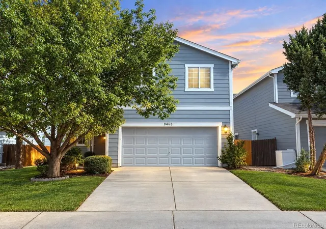 Single family home for sale at 8468 Kalamath Ct, Denver, CO 80260 | MLS# 9229524