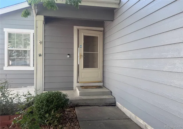 Photo 3 of Single family home for sale at 8468 Kalamath Ct, Denver, CO 80260 | MLS# 9229524 | Listing updated on 2026-10-01