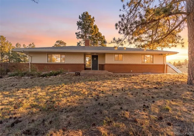 Photo 2 of Single family home for sale at 10875 Hilltop Rd, Parker, CO 80134 | MLS# 5381677 | Listing updated on 2026-09-29