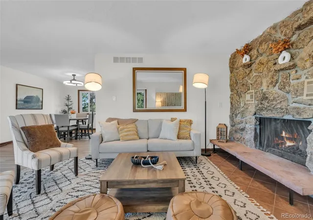 Photo 4 of Single family home for sale at 10875 Hilltop Rd, Parker, CO 80134 | MLS# 5381677 | Listing updated on 2026-09-29