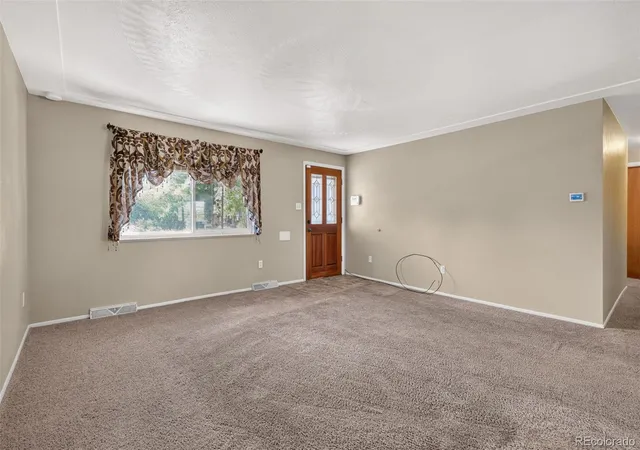 Photo 3 of Single family home for sale at 5370 Nolan St, Arvada, CO 80002 | MLS# 6472333 | Listing updated on 2026-09-07